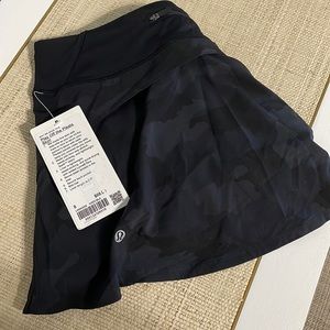 Lululemon play off the pleats